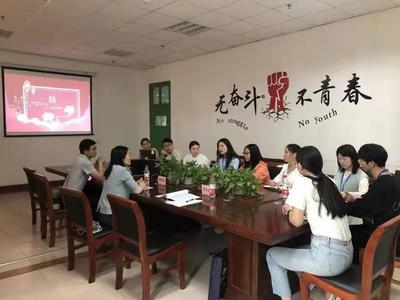 鄭州科技學(xué)院新文科實踐教學(xué)基地掛牌，賦能河南技術(shù)交流與創(chuàng)新人才培養(yǎng)